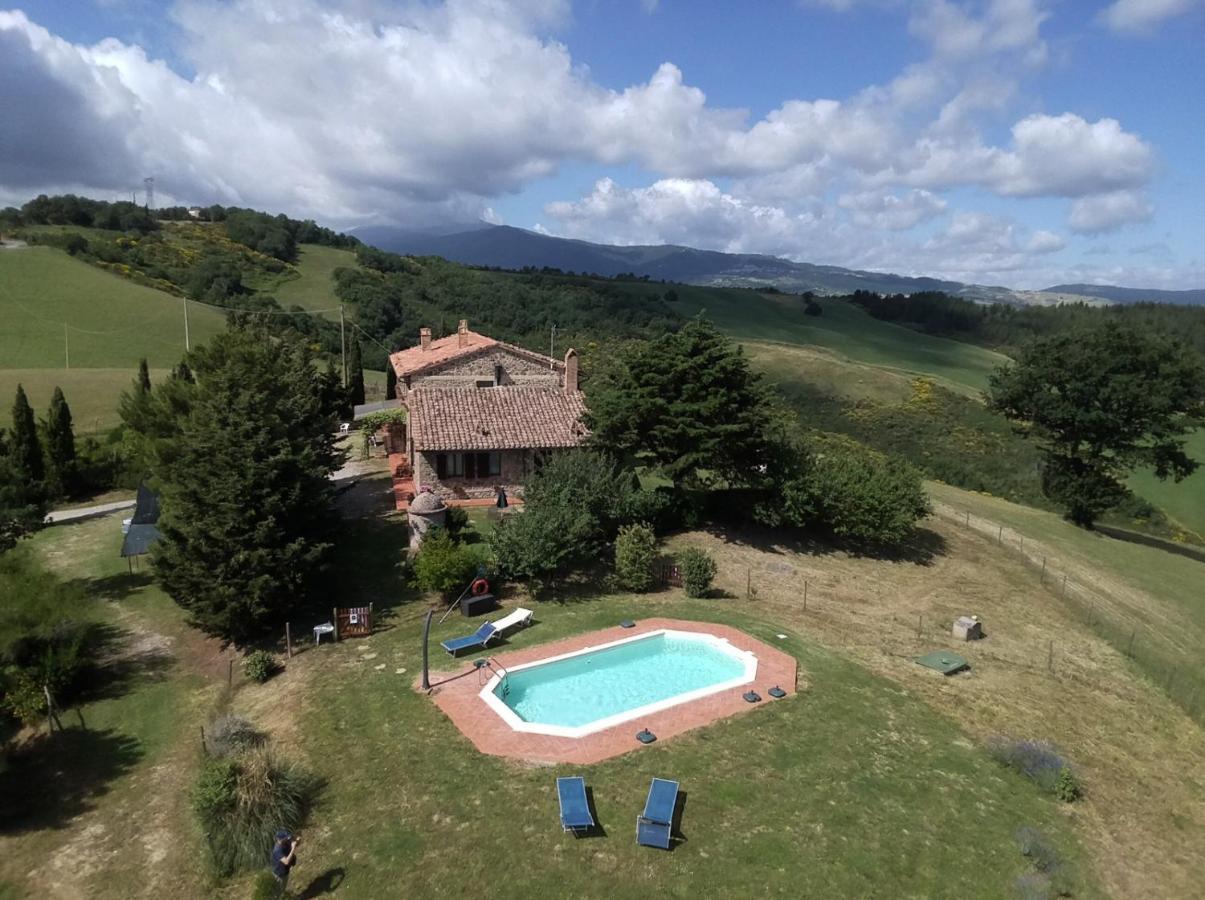 Appartamento Lilla Radicofani Bagian luar foto